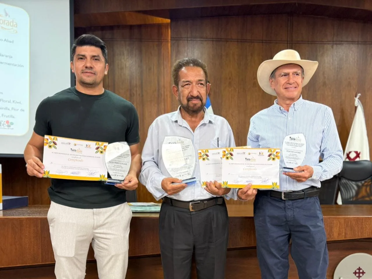 Loja conquista la Taza Dorada 2025: café ecuatoriano se prepara para brillar en EE.UU