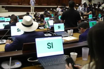 ECUADOR: Sector productivo recibe respaldo legislativo
