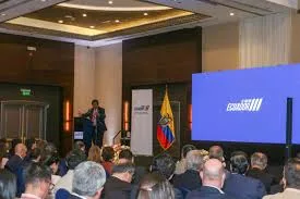 Ecuador inicia diseño de estrategia productiva con apoyo de Harvard y CAF